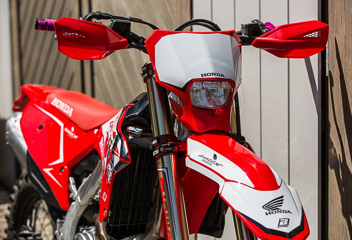 Honda CRF450RX Front mit Handschützern